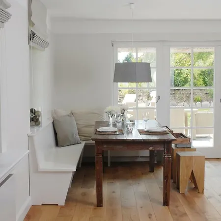 Holiday home Ferien Domizil Benendikenwai 7 *